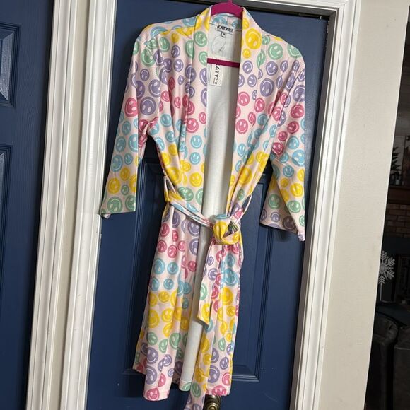 Katydid Happy Face Graphic Robe Size M NWT - Picture 2 of 3